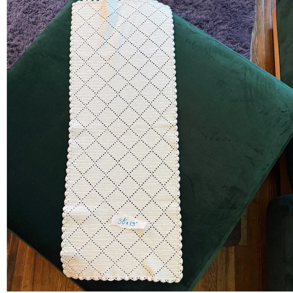 Vintage Handmade White Crochet Table Runner‎ Set of 3 Diamond Pattern Scalloped